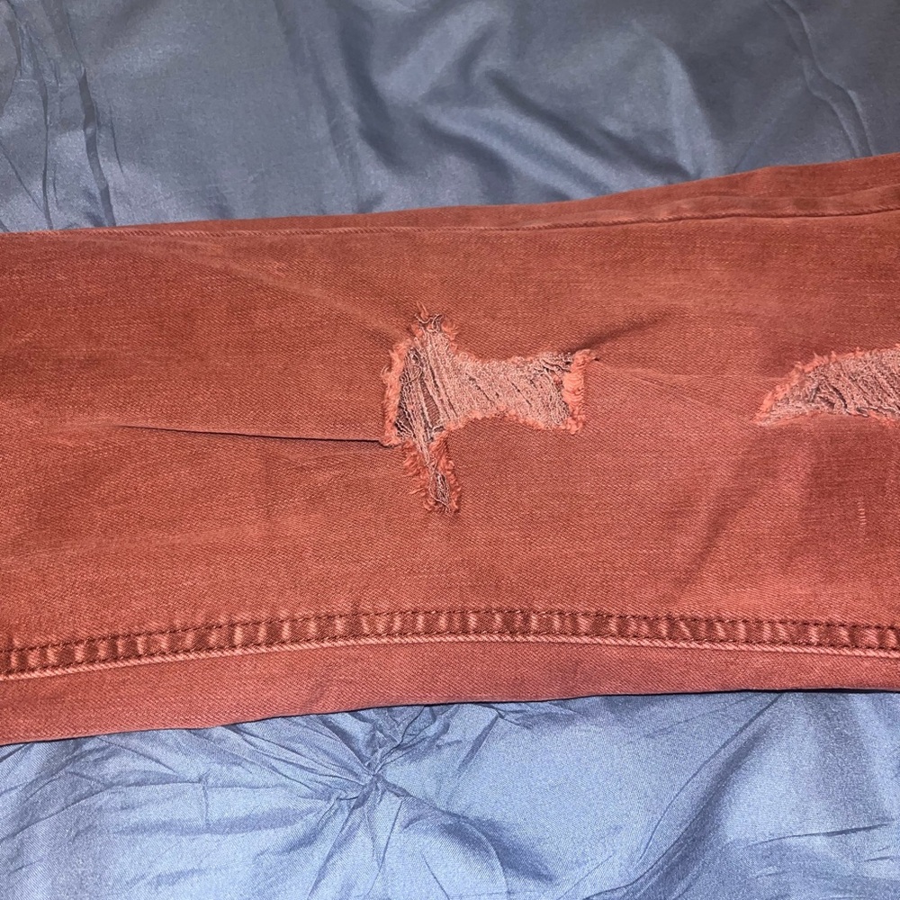 Refuge Ripped Jeans - Picture 4 of 4